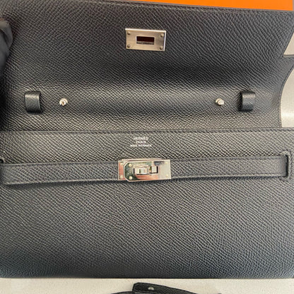 Hermès Kelly Wallet Noir Epsom Leather PHW