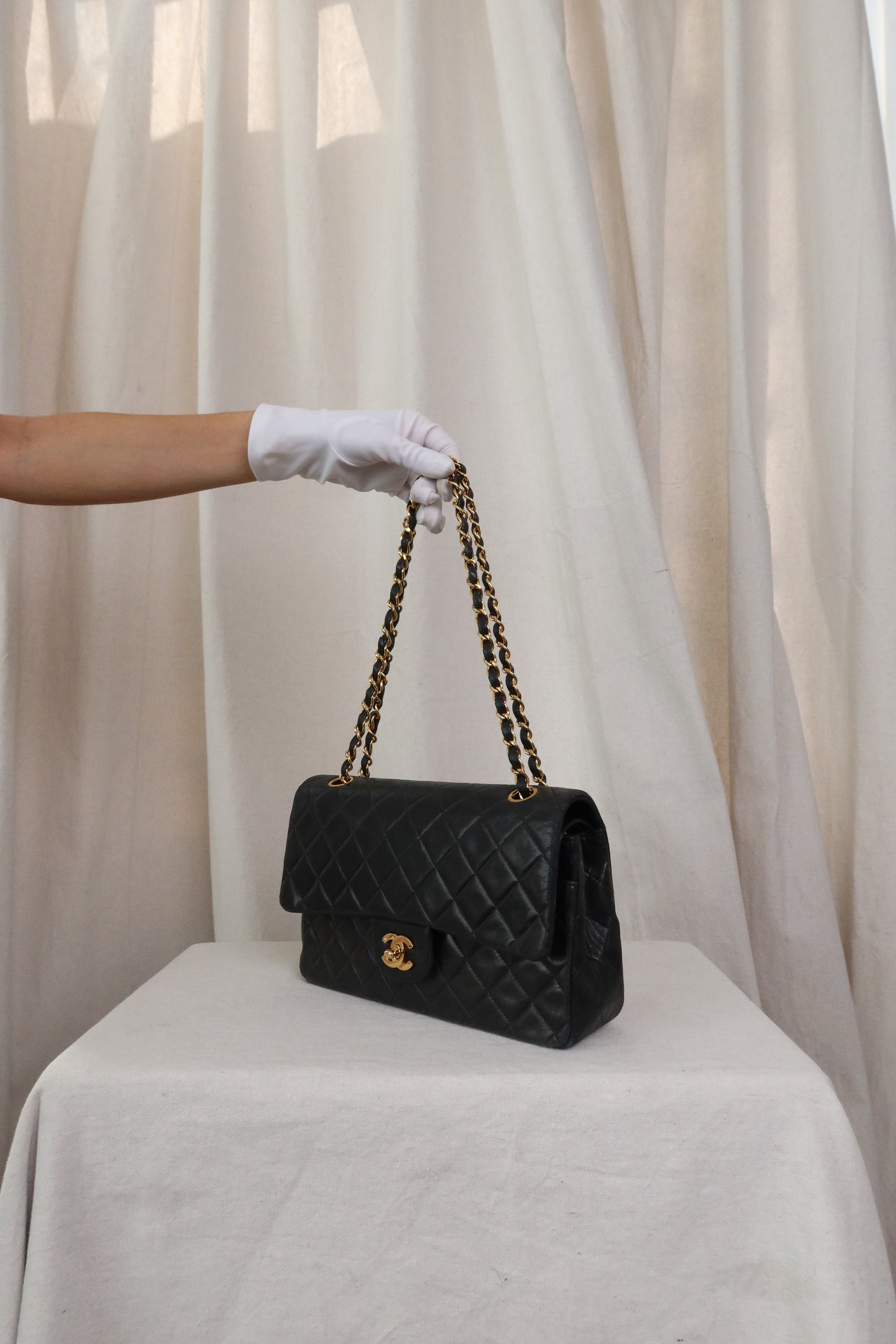 CHANEL Vintage Classic Flap Bag