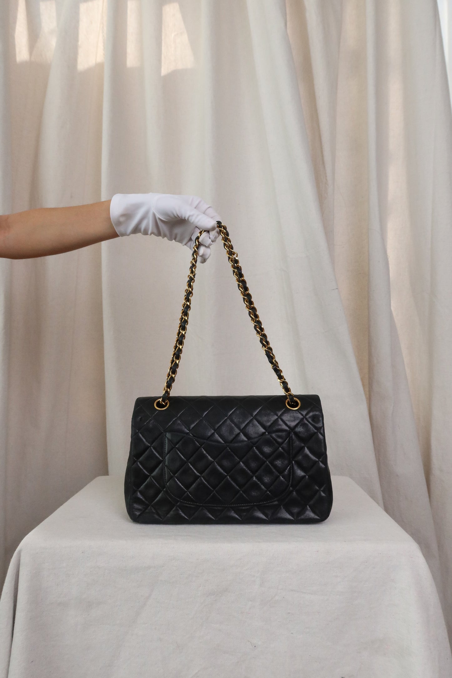 CHANEL Vintage Classic Flap Bag