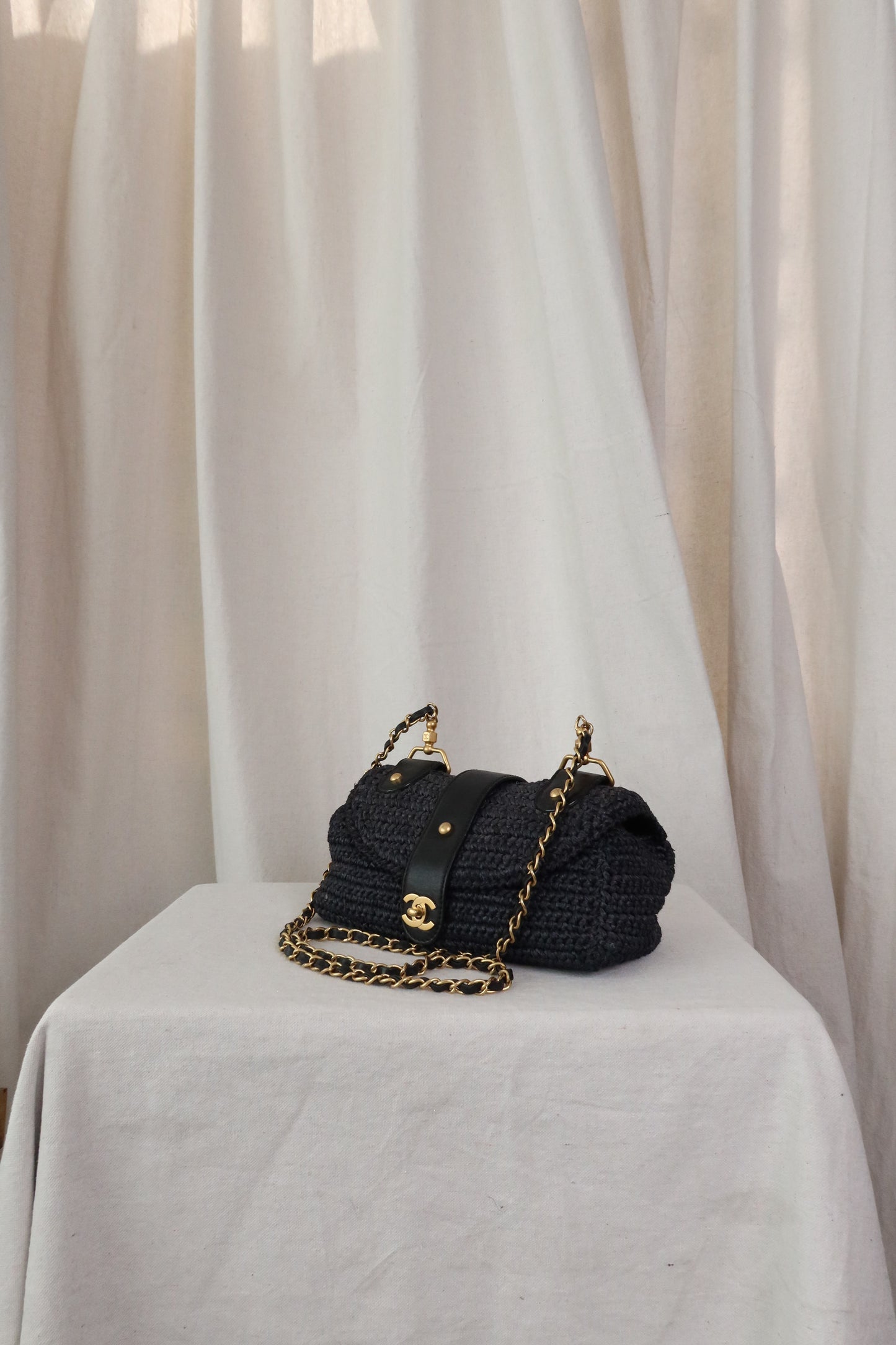 CHANEL Black Straw Chain Shoulder Bag