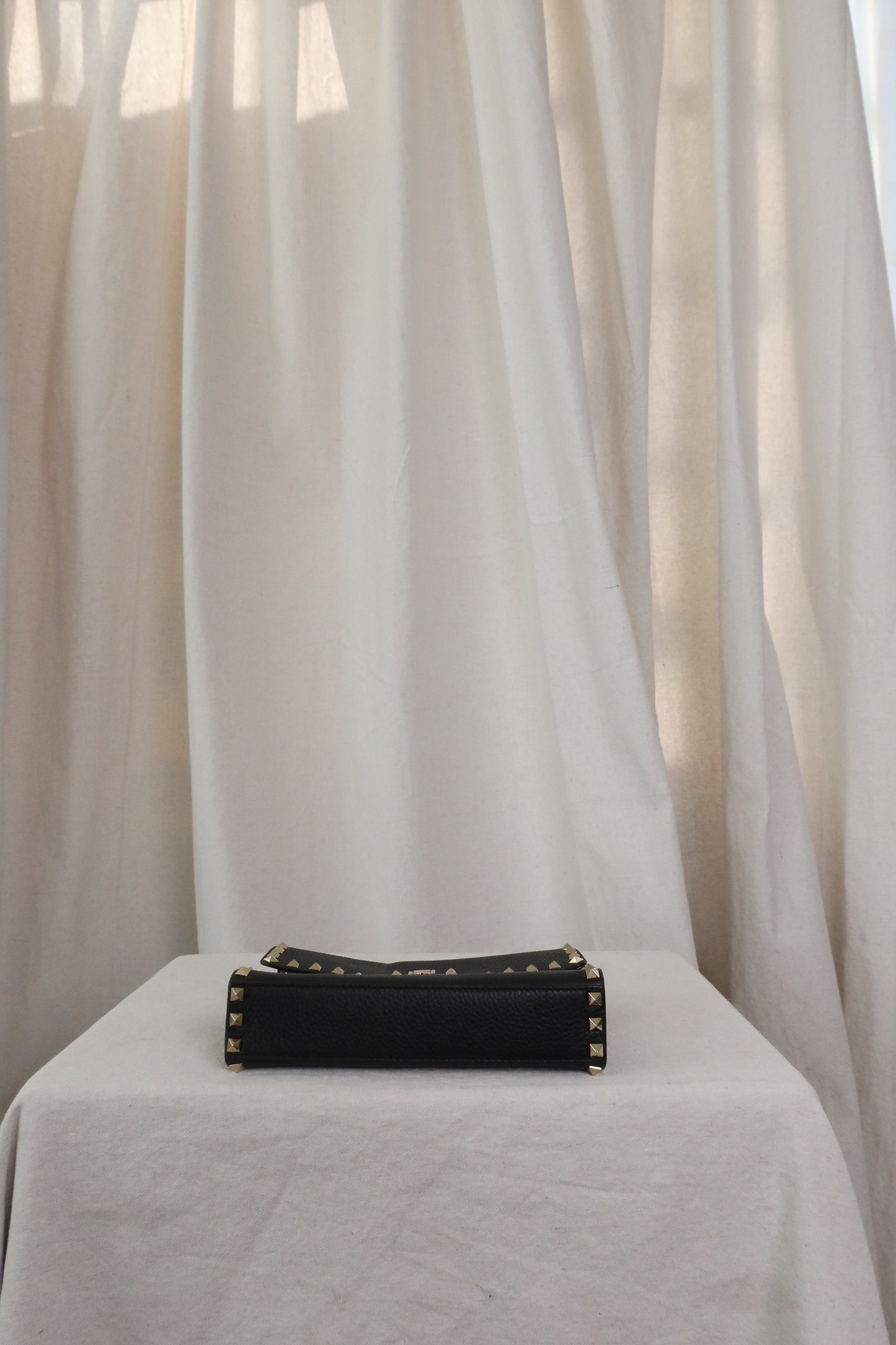 VALENTINO GARAVANI Black Small Rockstud Bag