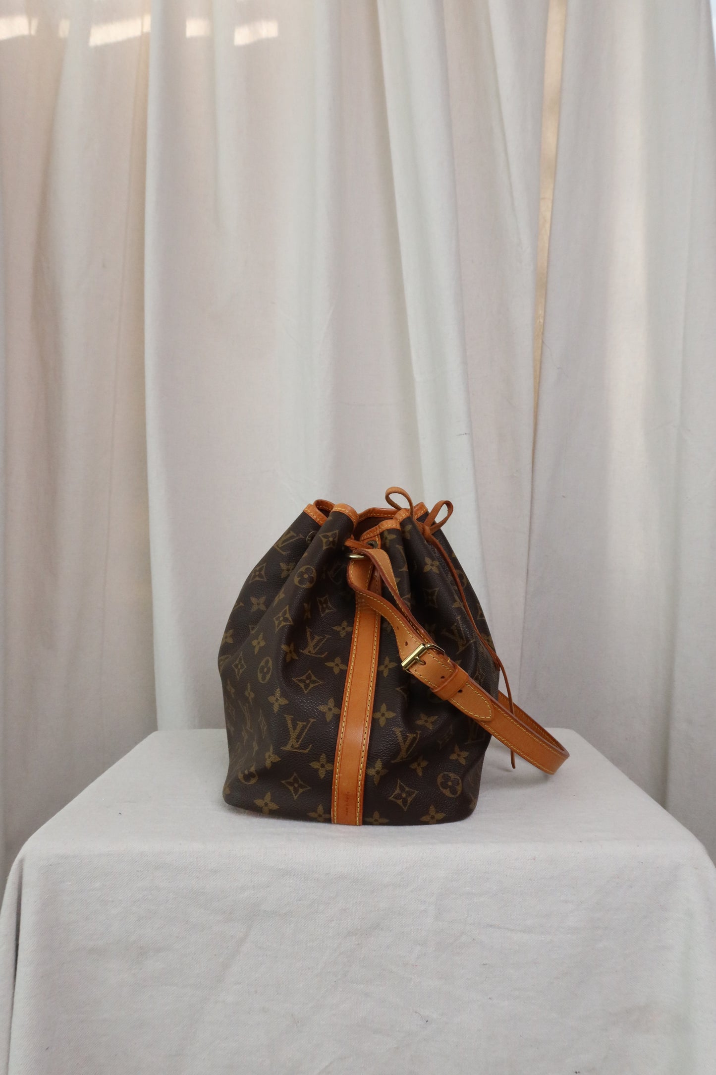 LOUIS VUITTON Monogram Canvas Petit Noé