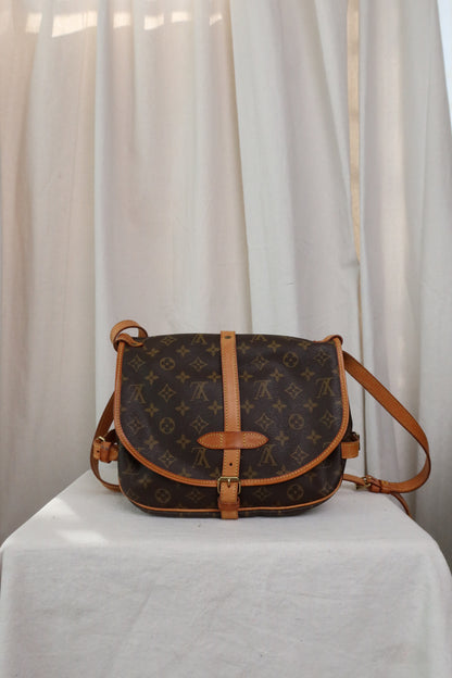 LOUIS VUITTON Monogram Saumur 30 Cross Body Shoulder Bag