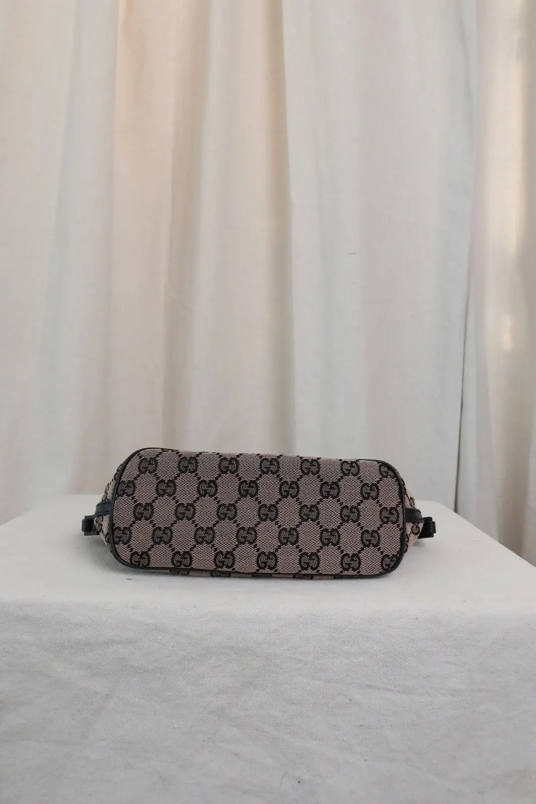 GUCCI Cosmetics Accessory Pouch In Navy GG Canvas