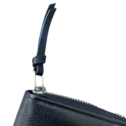 LOUIS VUITTON Zippy Lockme Black