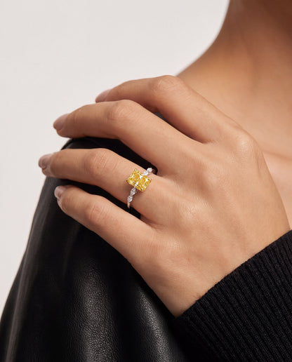 JANARY Radiant 5.21-Carat Fancy Vivid Yellow Lab-Grown Diamond Solitaire Ring in 18K White Gold