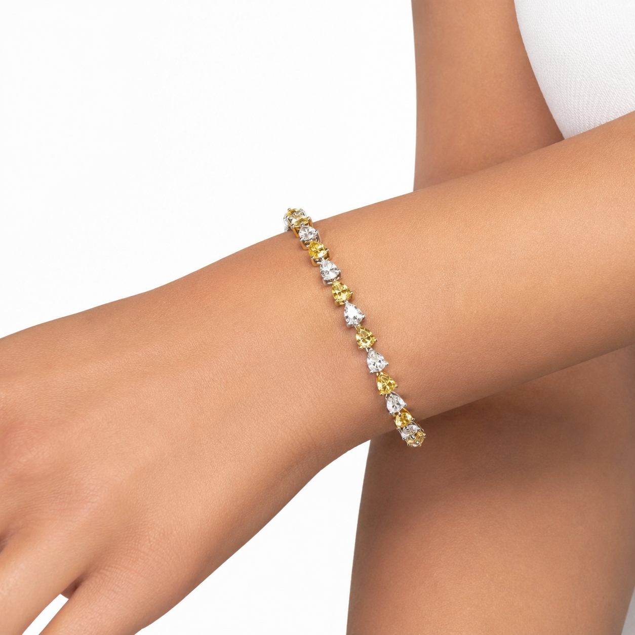 JANARY 8-Carat Pear White & Fancy Yellow Diamond Alternative Tennis Bracelet in 18K Gold