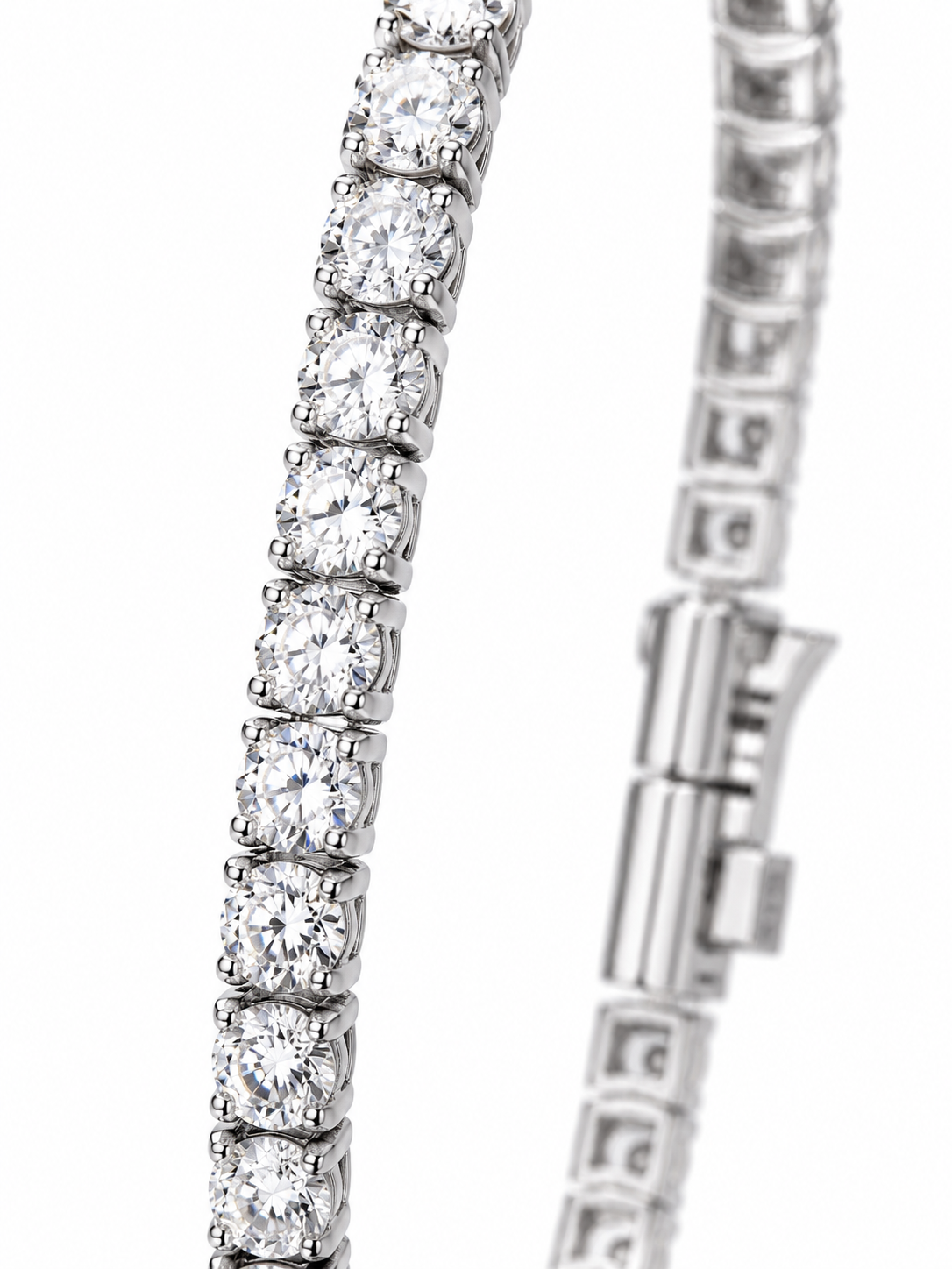 JANARY Round Brilliant 10-Carat Diamond Tennis Bracelet in 18K White Gold