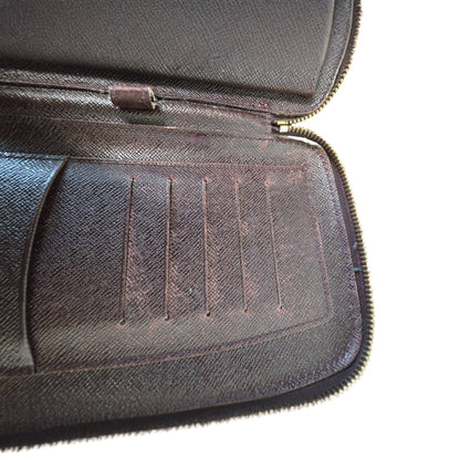 Louis Vuitton Taiga Agenda Geod Roundfassner Long Wallet