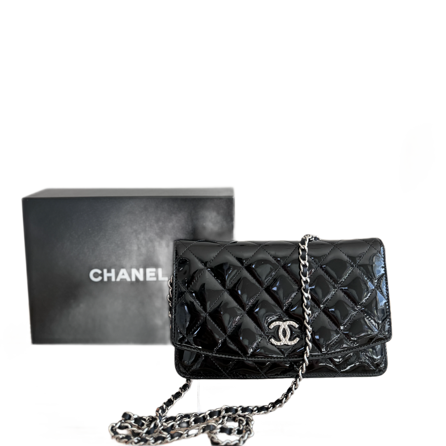 CHANEL Brilliant WOC Patent Leather