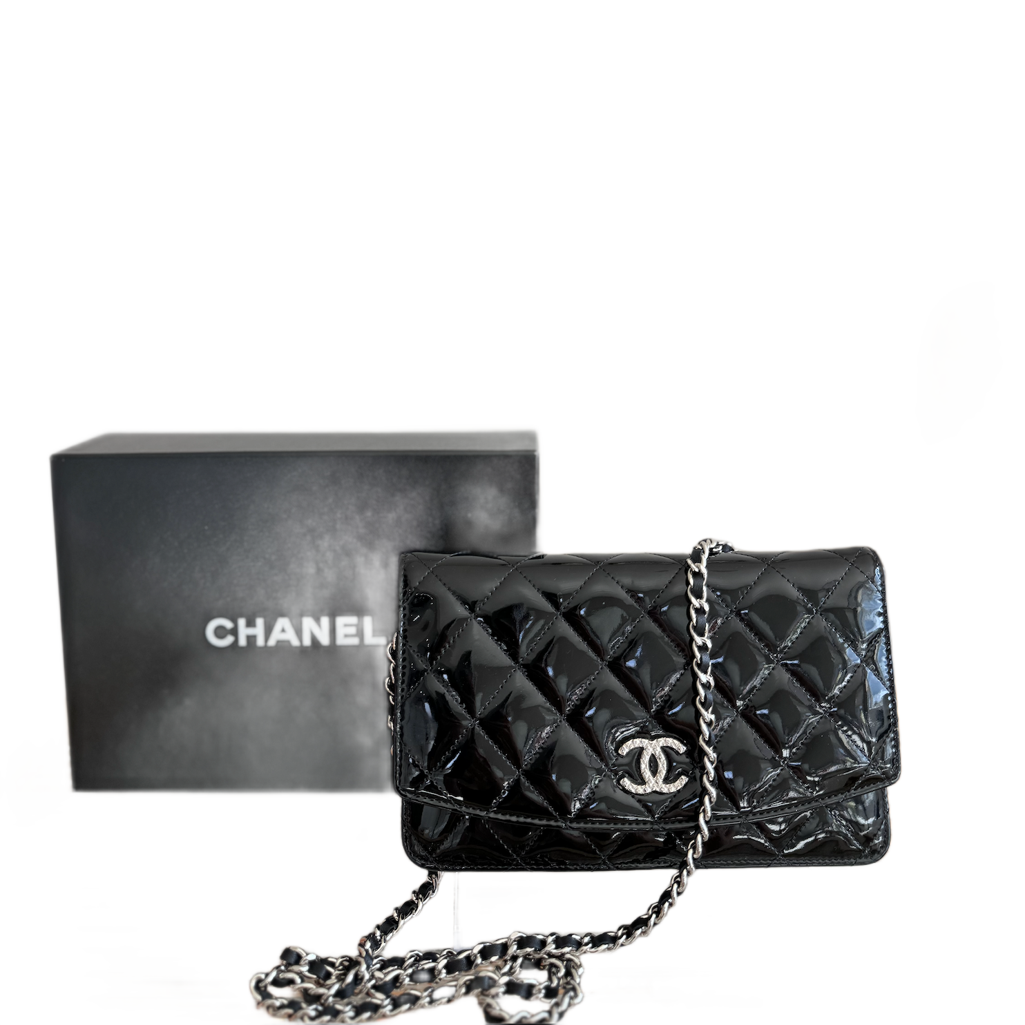 CHANEL Brilliant WOC Patent Leather