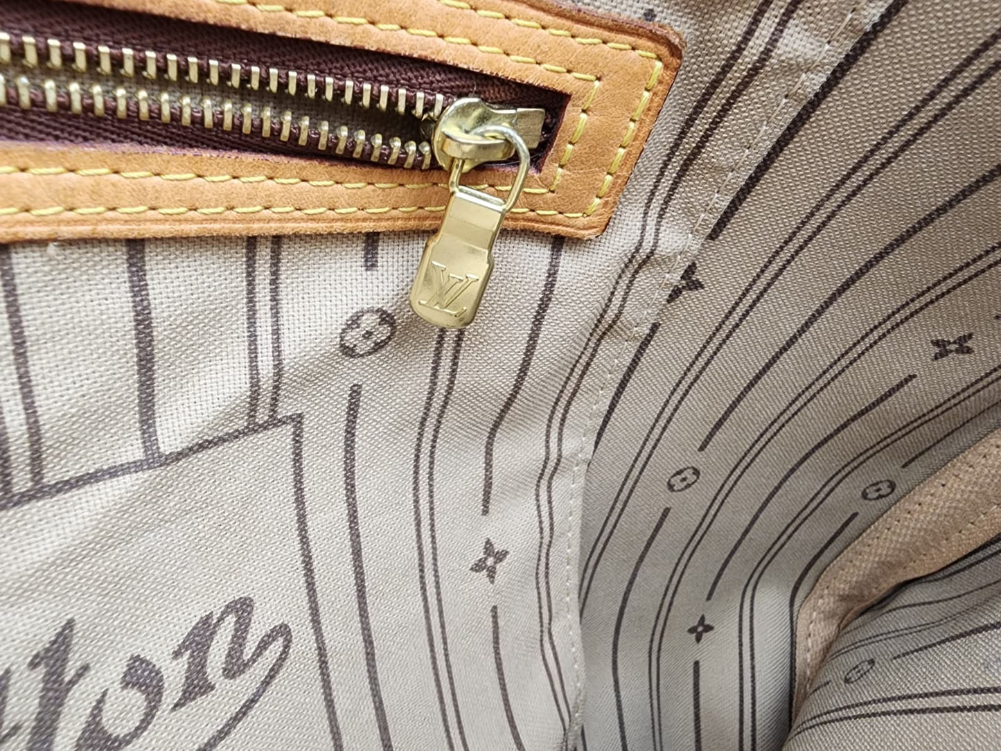 Louis Vuitton Neverfull MM Tote Bag Articles De Voyage 101, Champs Elysees Paris In Brown Monogram