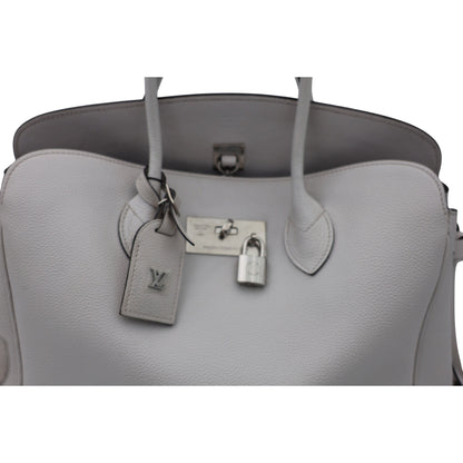 LOUIS VUITTON Veau Nuage Milla MM Craie