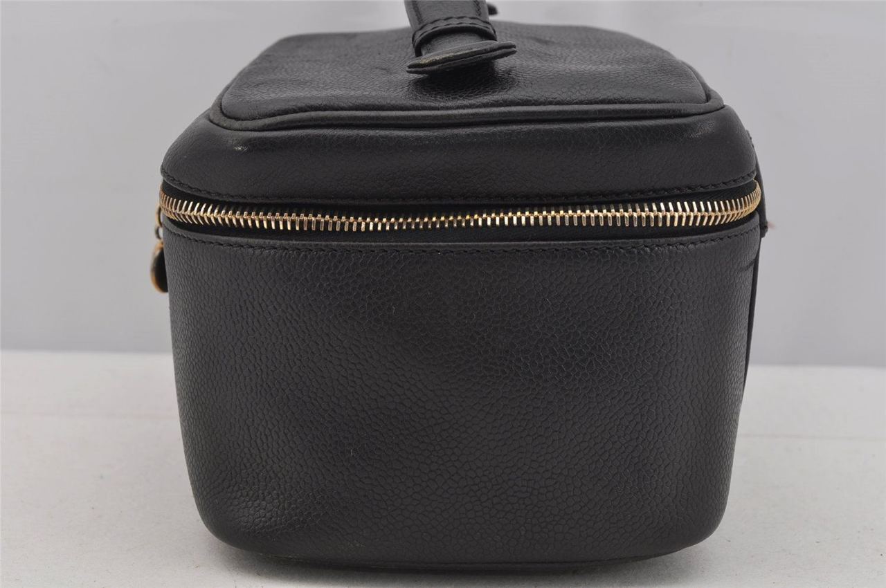 Chanel Caviar Vintage Timeless Cosmetic Case In Black