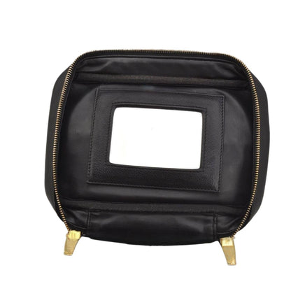 Chanel Caviar Vintage Timeless Cosmetic Case In Black