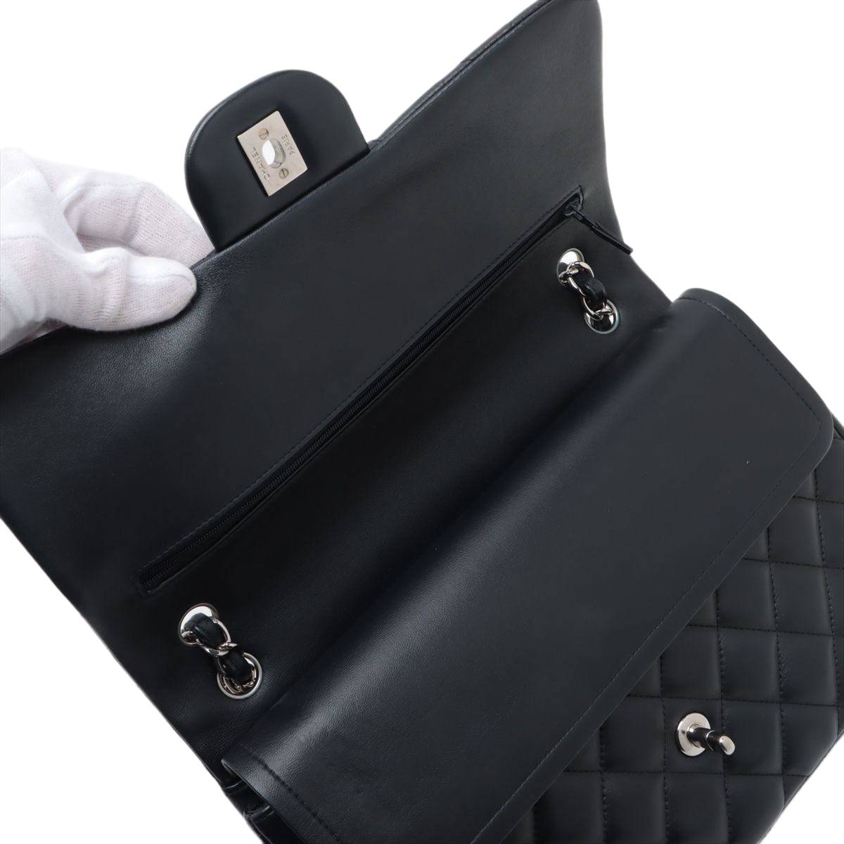 CHANEL Lambskin Quilted Jumbo Double Flap Bag in Navy Blue