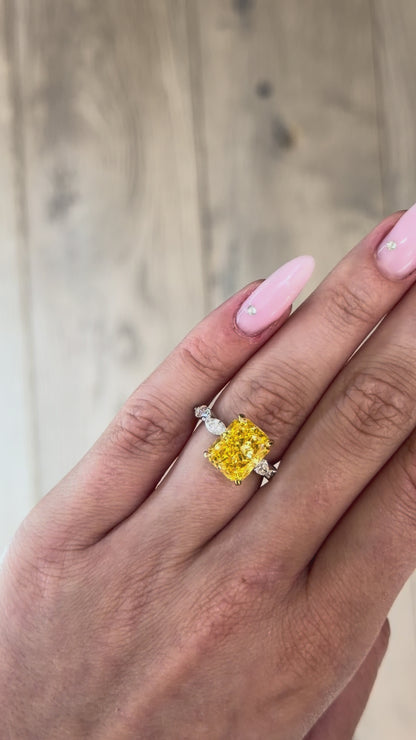 JANARY Radiant 5.21-Carat Fancy Vivid Yellow Lab-Grown Diamond Solitaire Ring in 18K White Gold