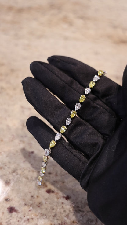 JANARY 8-Carat Pear White & Fancy Yellow Diamond Alternative Tennis Bracelet in 18K Gold