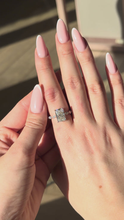 Radiant Cut Diamond Ring in 14k White Gold