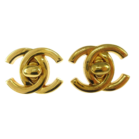 Chanel CC Turnlock Earrings Clip-On Gold Small 96P