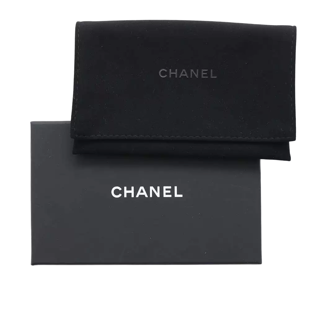 CHANEL L-shaped Zip Coin Purse Calfskin White