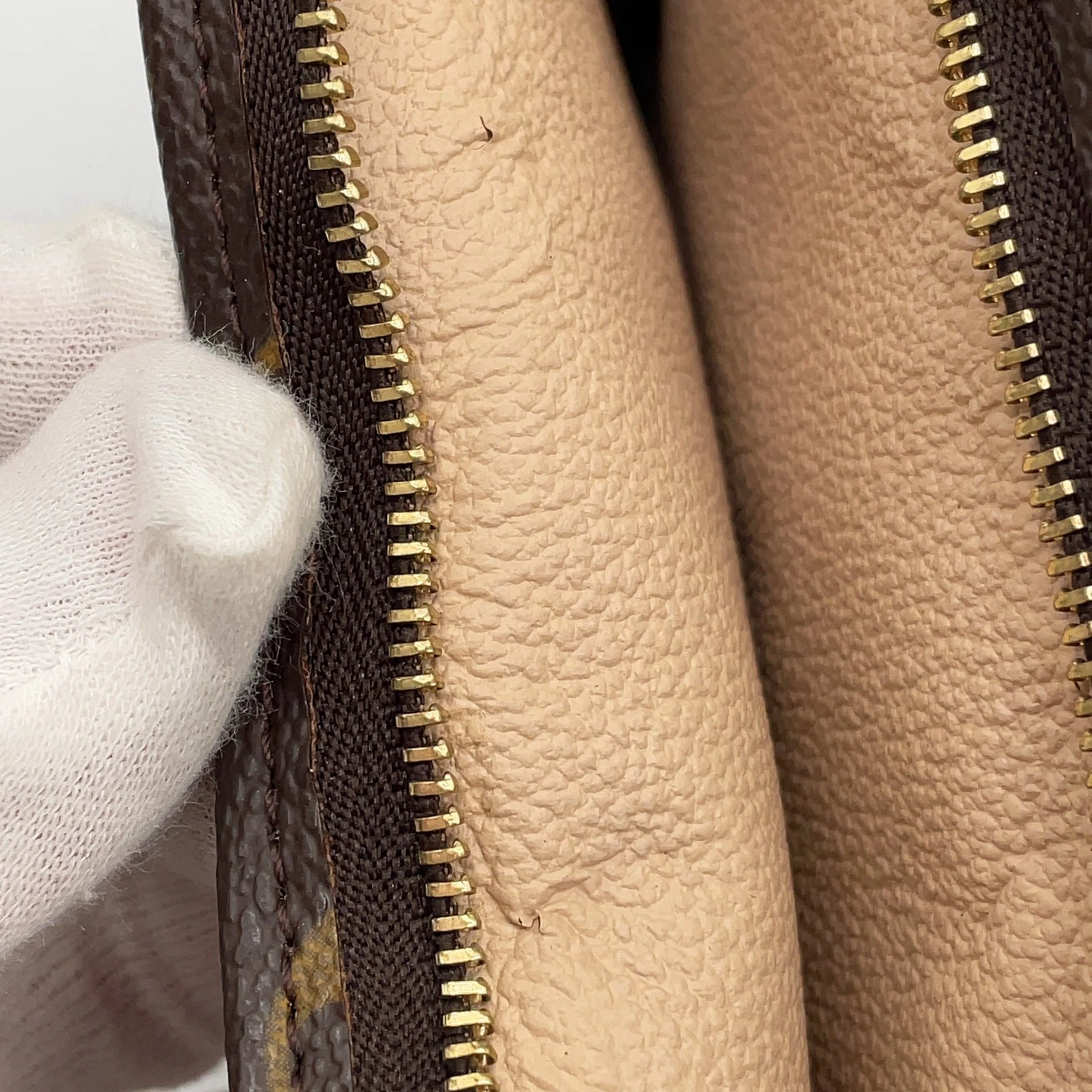 Louis Vuitton Monogram Poche Toilette 26 Clutch Bag