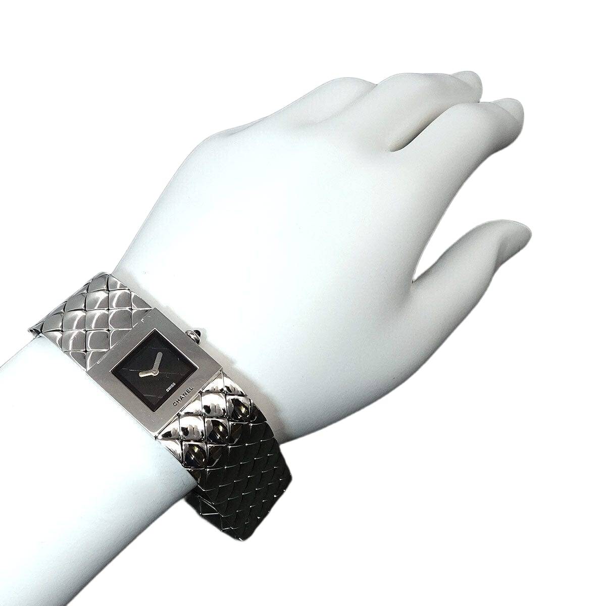 CHANEL Matelasse Quartz Black Dial Ladies Wrist Watch