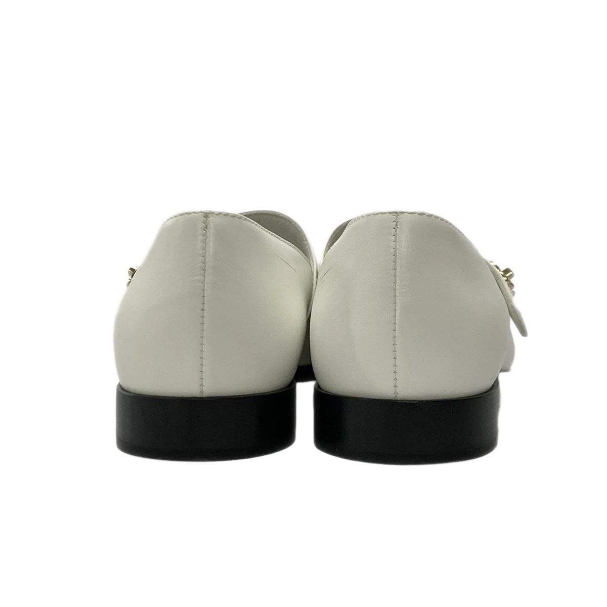 CHANEL White Black Leather Patent Leather Women's Pumps