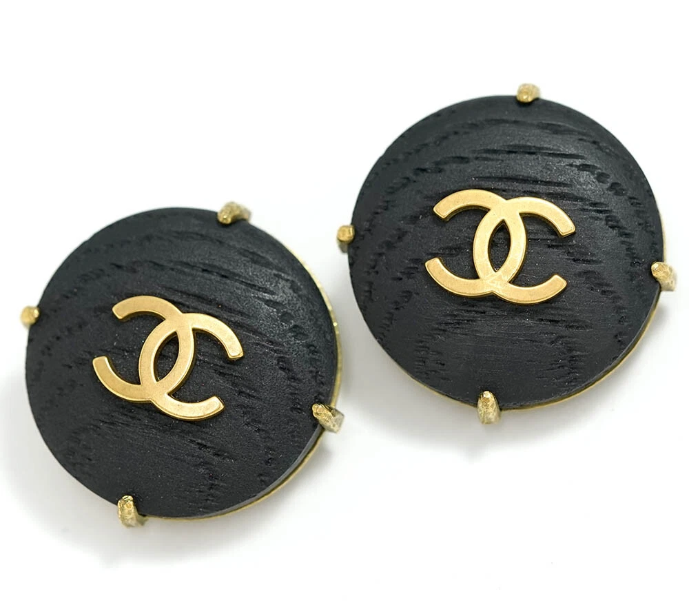 Chanel Vintage CC Logos Round Wood Clip-On Earrings in Gold Tone - 94P Collection