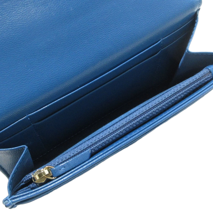 CHANEL CHANEL19 Matelasse Blue Lambskin Wallet