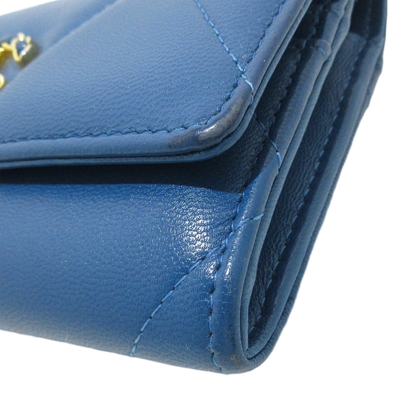 CHANEL CHANEL19 Matelasse Blue Lambskin Wallet