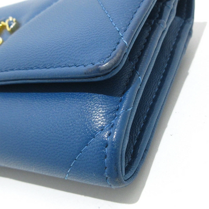 CHANEL CHANEL19 Matelasse Blue Lambskin Wallet