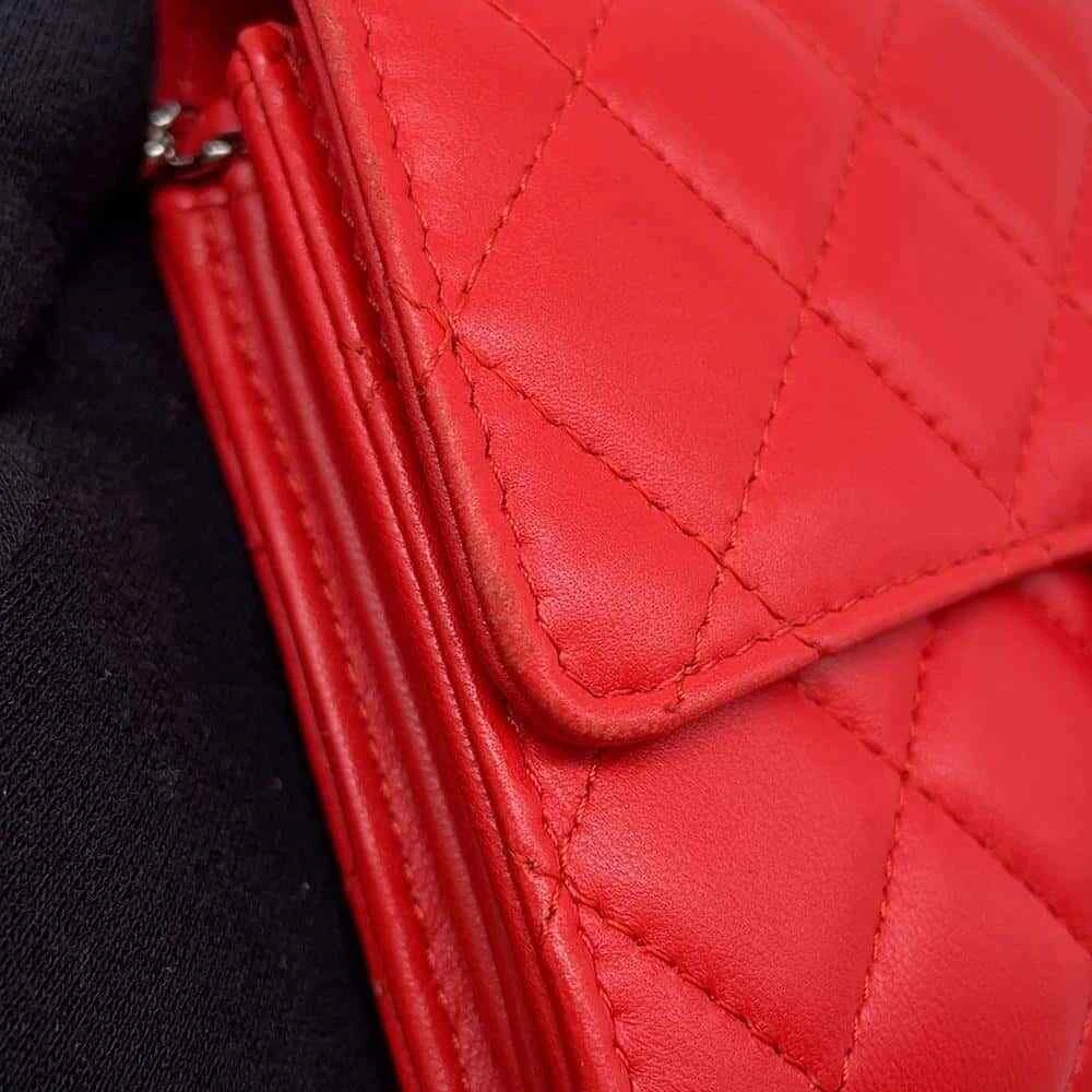 CHANEL Matelasse Chain Wallet Lambskin Red