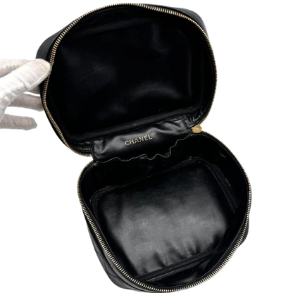 Chanel MATRASSE Vanity Bag Coco Mark Bicolore Lambskin Black Women’s