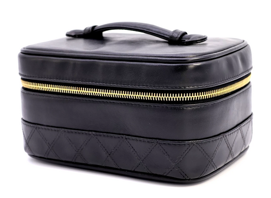 Chanel Matelassé Vanity Bag in Black Leather (Vintage)
