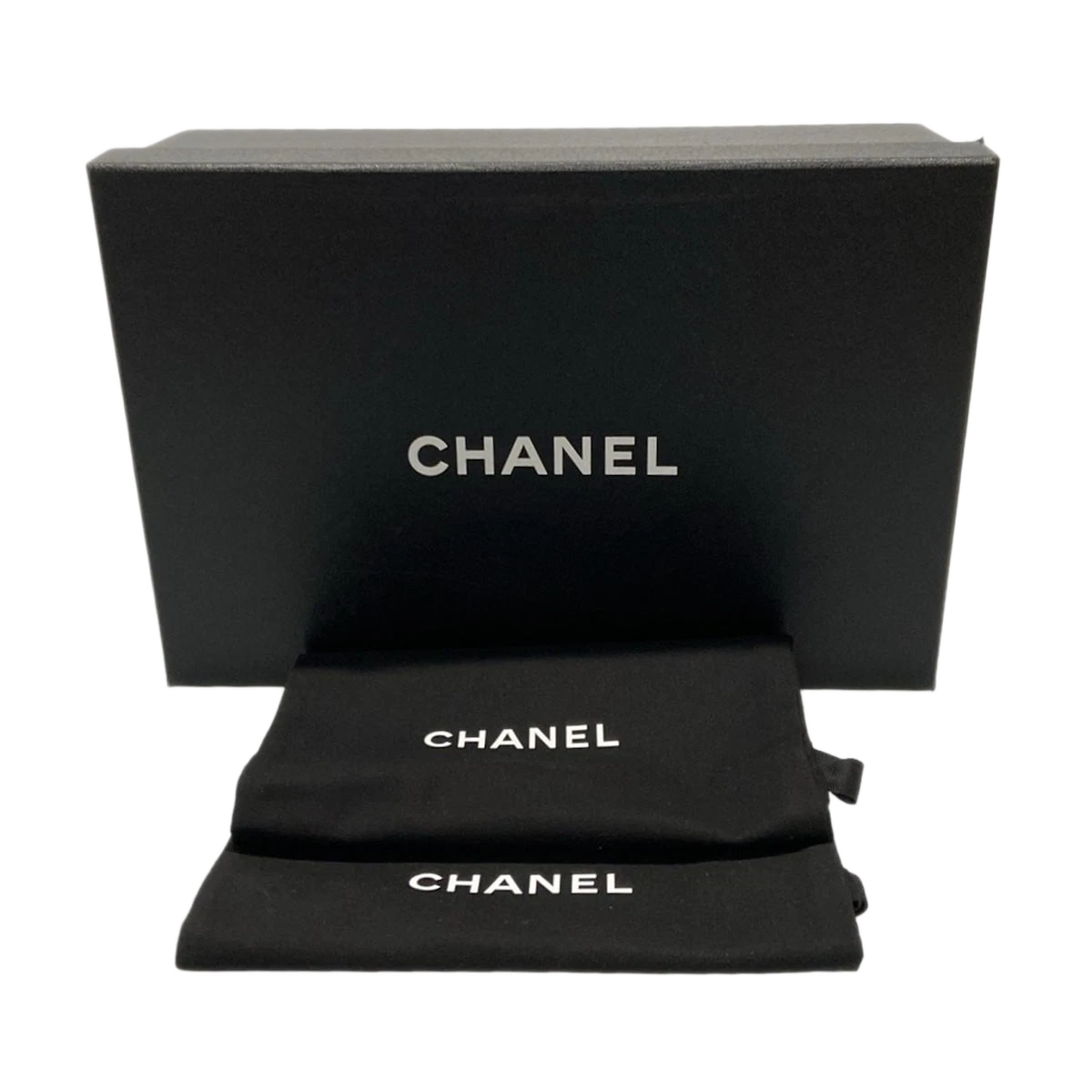 CHANEL White Black Leather Patent Leather Women's Pumps