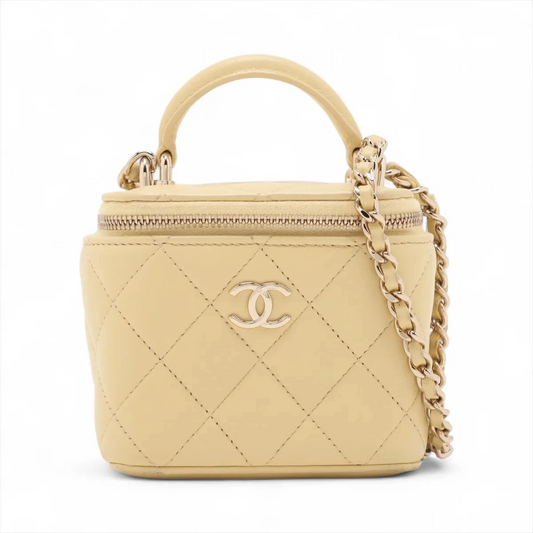 Chanel Matelasse Lambskin Chain Shoulder Bag Vanity Yellow Gold Metal Fittings 3