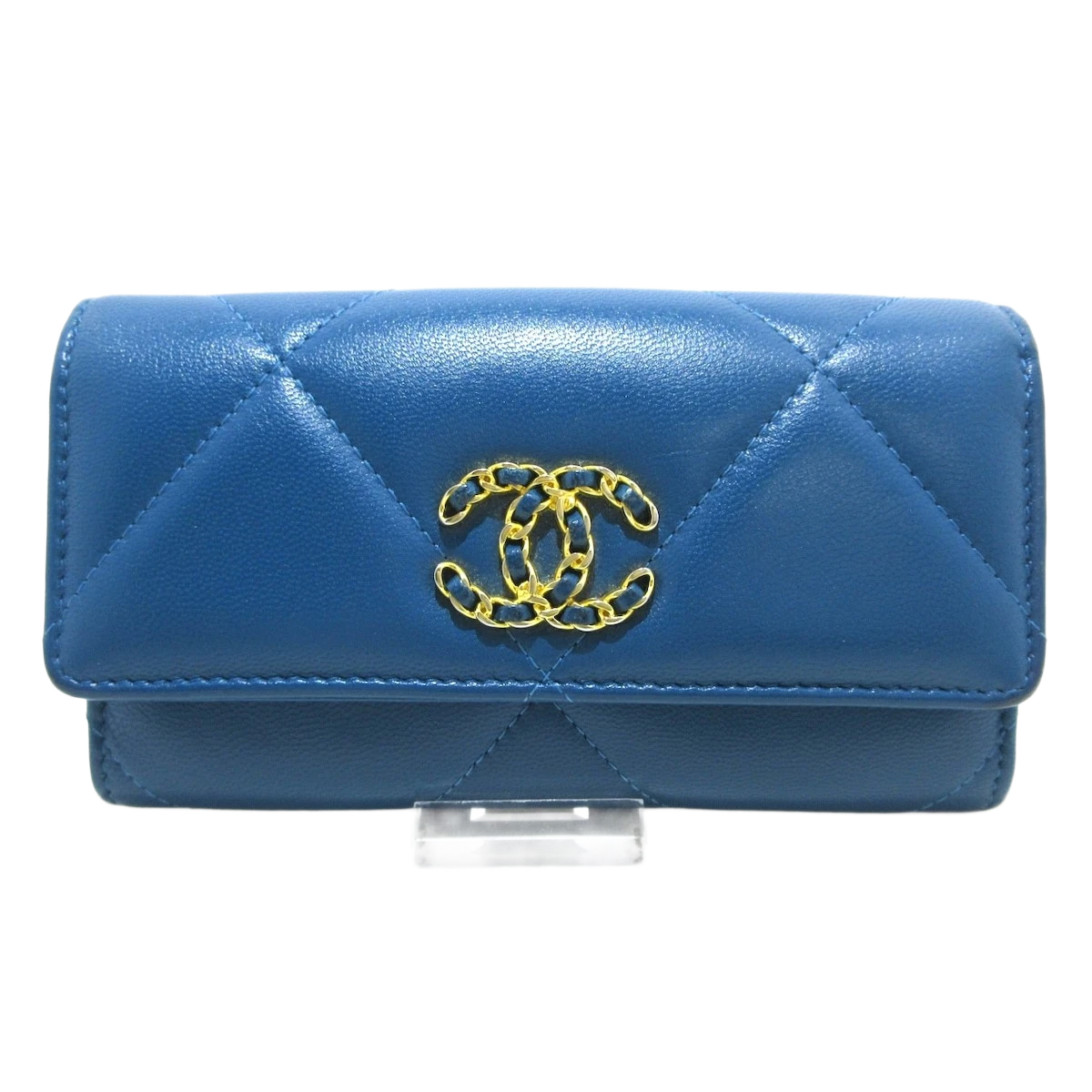 CHANEL CHANEL19 Matelasse Blue Lambskin Wallet