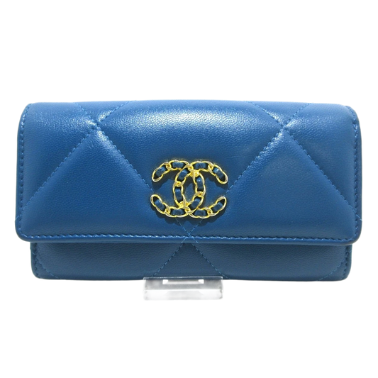 CHANEL CHANEL19 Matelasse Blue Lambskin Wallet