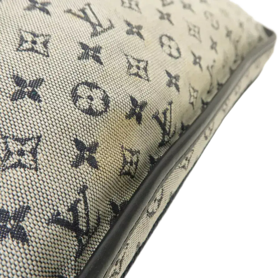 LOUIS VUITTON Pochette Shoulder Bag