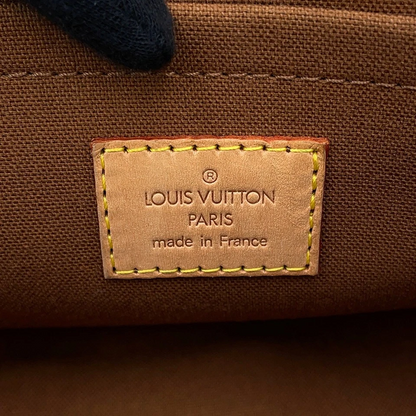 Louis Vuitton Popincourt in Monogram Canvas