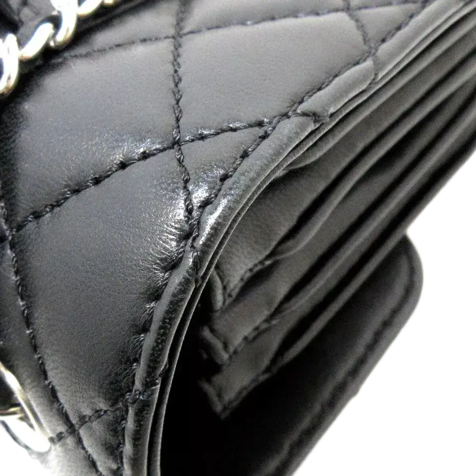 CHANEL Matelasse Shoulder Bag