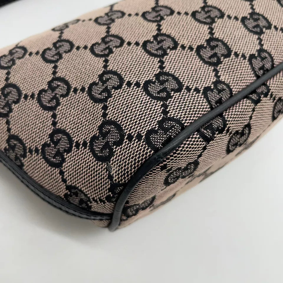 GUCCI Cosmetics Accessory Pouch In Navy GG Canvas