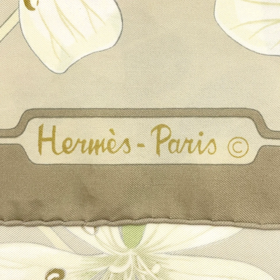 Hermes Carré 90 Flora Graeca Beige x Multicolor Silk Scarf