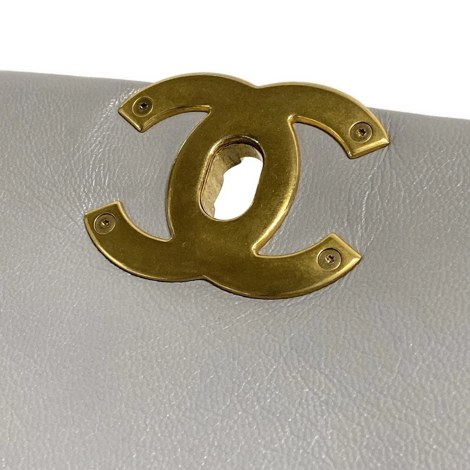 CHANEL CHANEL19 Gray Lambskin Shoulder Bag