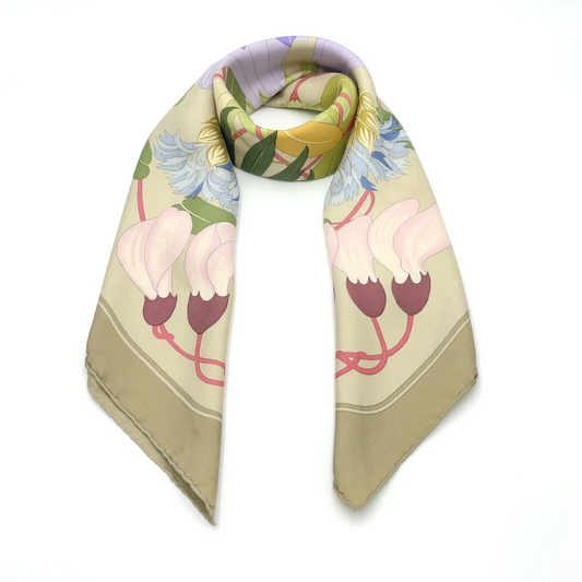 Hermes Carré 90 Flora Graeca Beige x Multicolor Silk Scarf