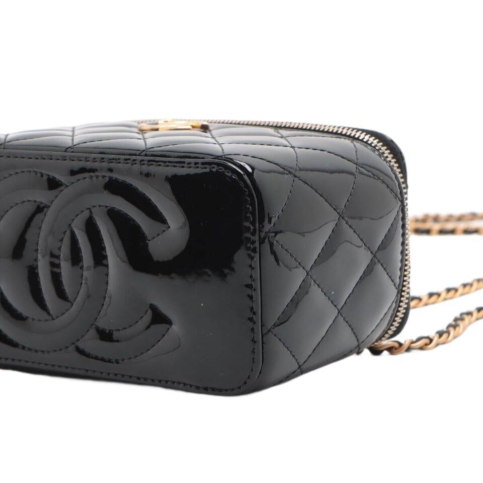 Chanel Matelasse Patent Leather 2WAYShoulder Bag Vanity Black Gold Metal