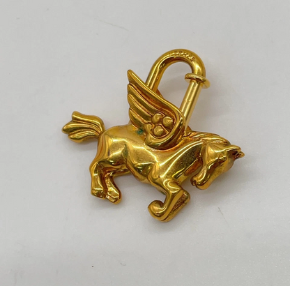 Hermès 1993 Limited Edition Pegasus Cadena in Gold-Plated Metal