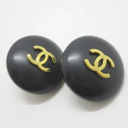 Chanel Vintage CC Logos Round Clip-On Earrings in Gold Tone & Black (95P)