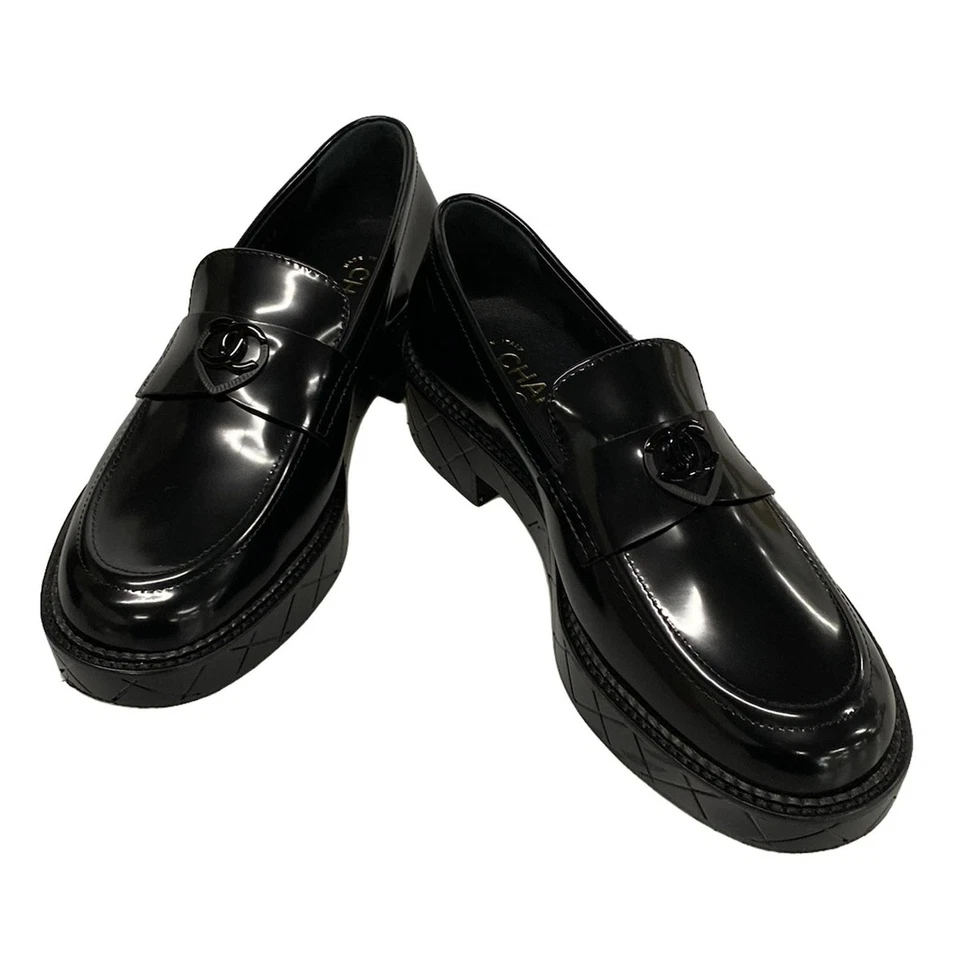 CHANEL Black Shiny Calfskin Women's Shoes